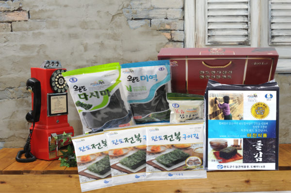 수산물 세트 3호 돌김 100장, 미역 100g, 다시마 100g, 전복구이김 3봉, 볶음김자반 1봉.